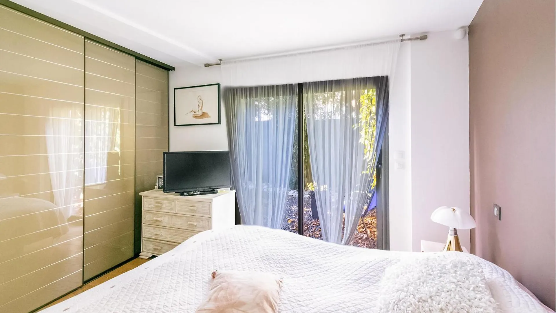 Gorgeous Home In Marseille With Kitchen Dom wakacyjny