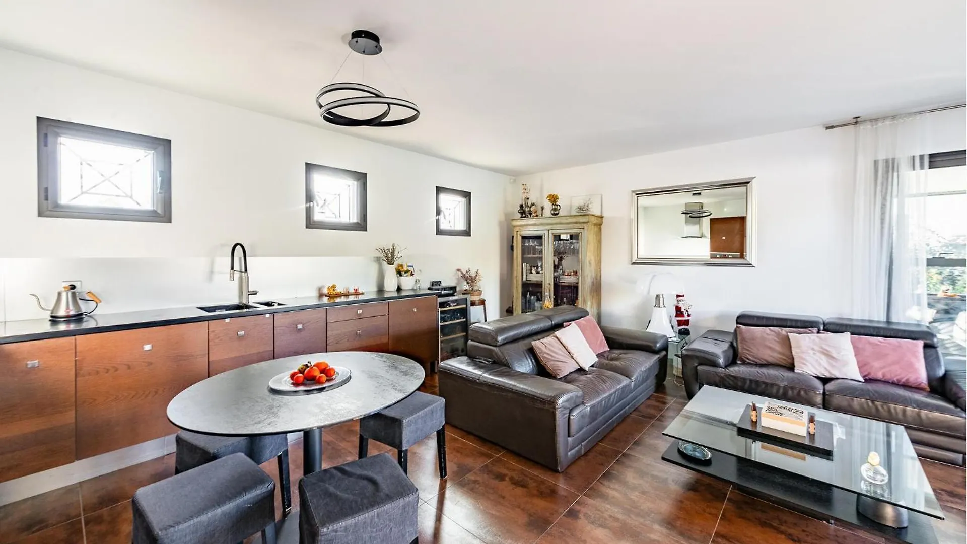 Gorgeous Home In Marseille With Kitchen Dom wakacyjny